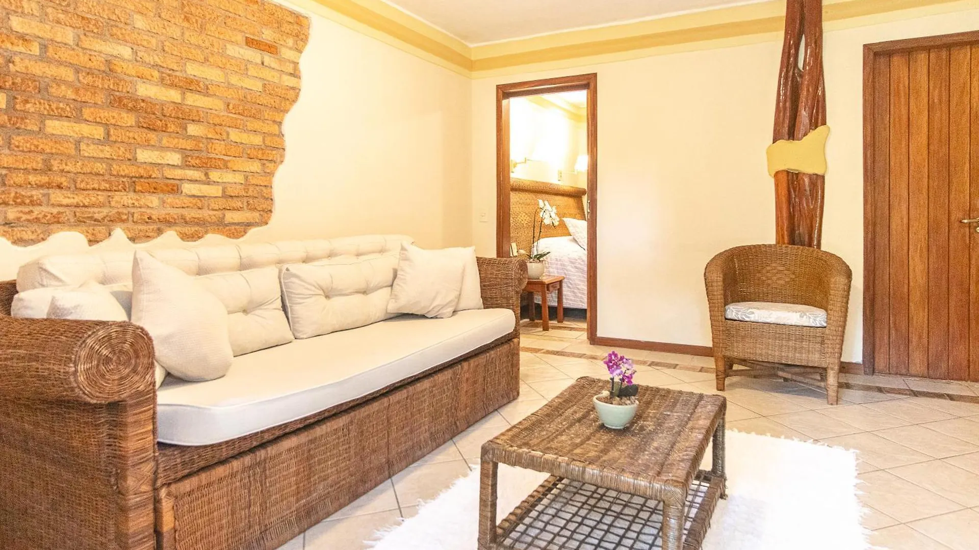 *** Отель Privillage Praia Pousada De Charme Порту-Сегуру Бразилия